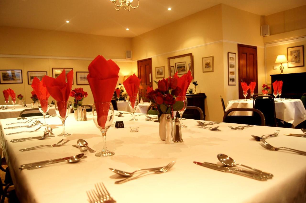 Auld Cross Keys Inn Jedburgh Esterno foto