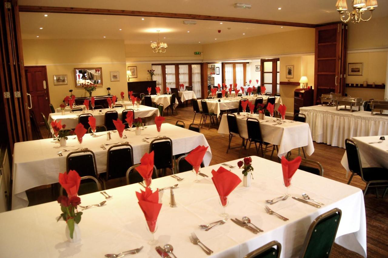 Auld Cross Keys Inn Jedburgh Esterno foto